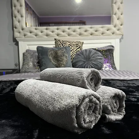 Apartman Satisfaction شقة *